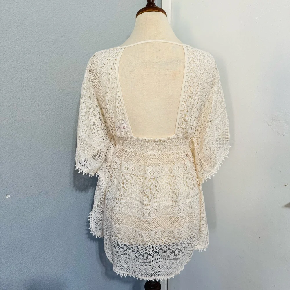 Xhilaration Women Bohemian Cream‎ V-Neck Lace Swim Cover Up Top Sz M